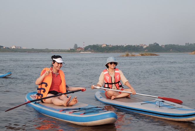 Mua ván chèo đứng tại Mắt Biển Việt